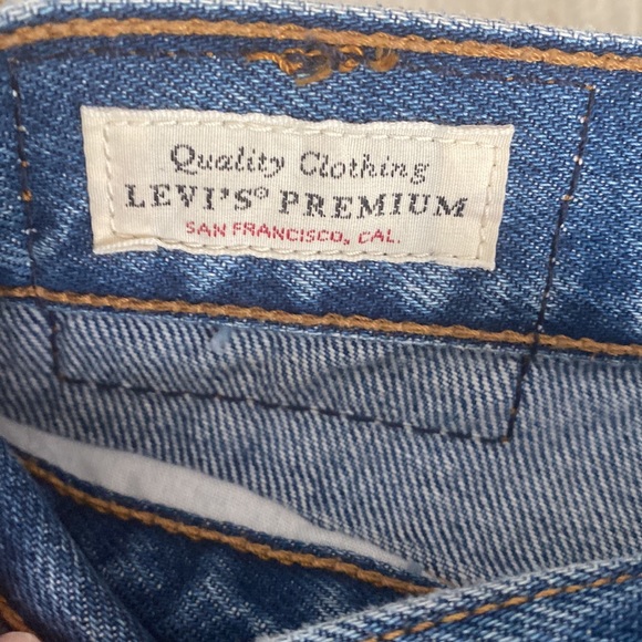 Levi’s Premium Denim Wedgie Blue Jeans Distressed 26 - Picture 4 of 8